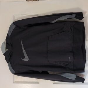 Nike Therma-Fit Boys Hoodie Size Large